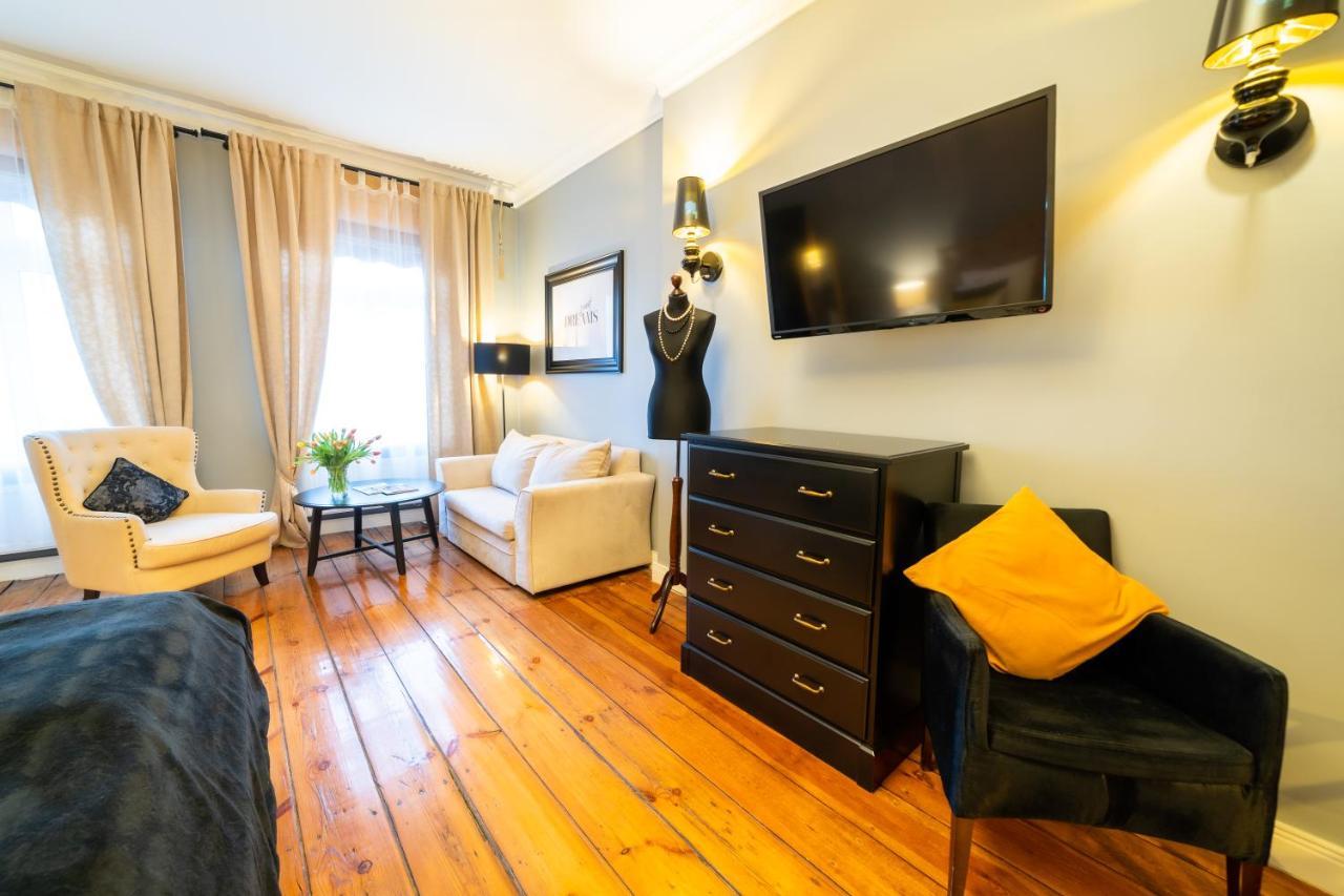 Apartamenty Pod Zegarem Mikołajki Bagian luar foto