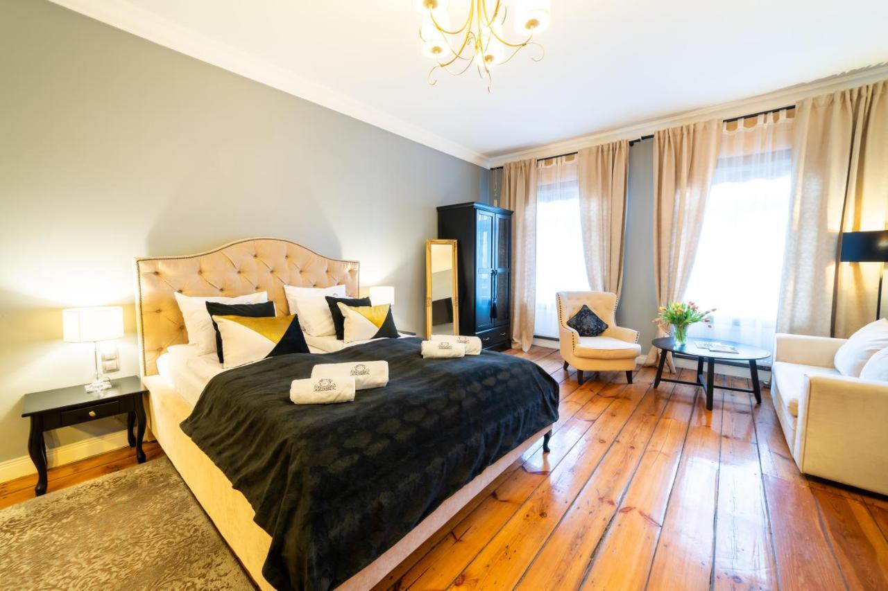 Apartamenty Pod Zegarem Mikołajki Bagian luar foto