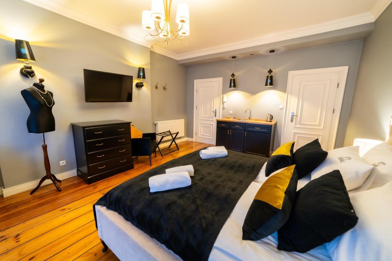 Apartamenty Pod Zegarem Mikołajki Bagian luar foto